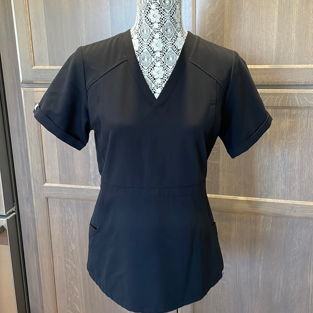 FIGS SCRUB TECHNICAL COLLECTION TOP